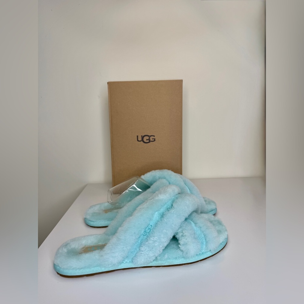 UGG Scuffita Shearling Slide Slipper Women 7M, SKY New Genuine Shearling Cozy
